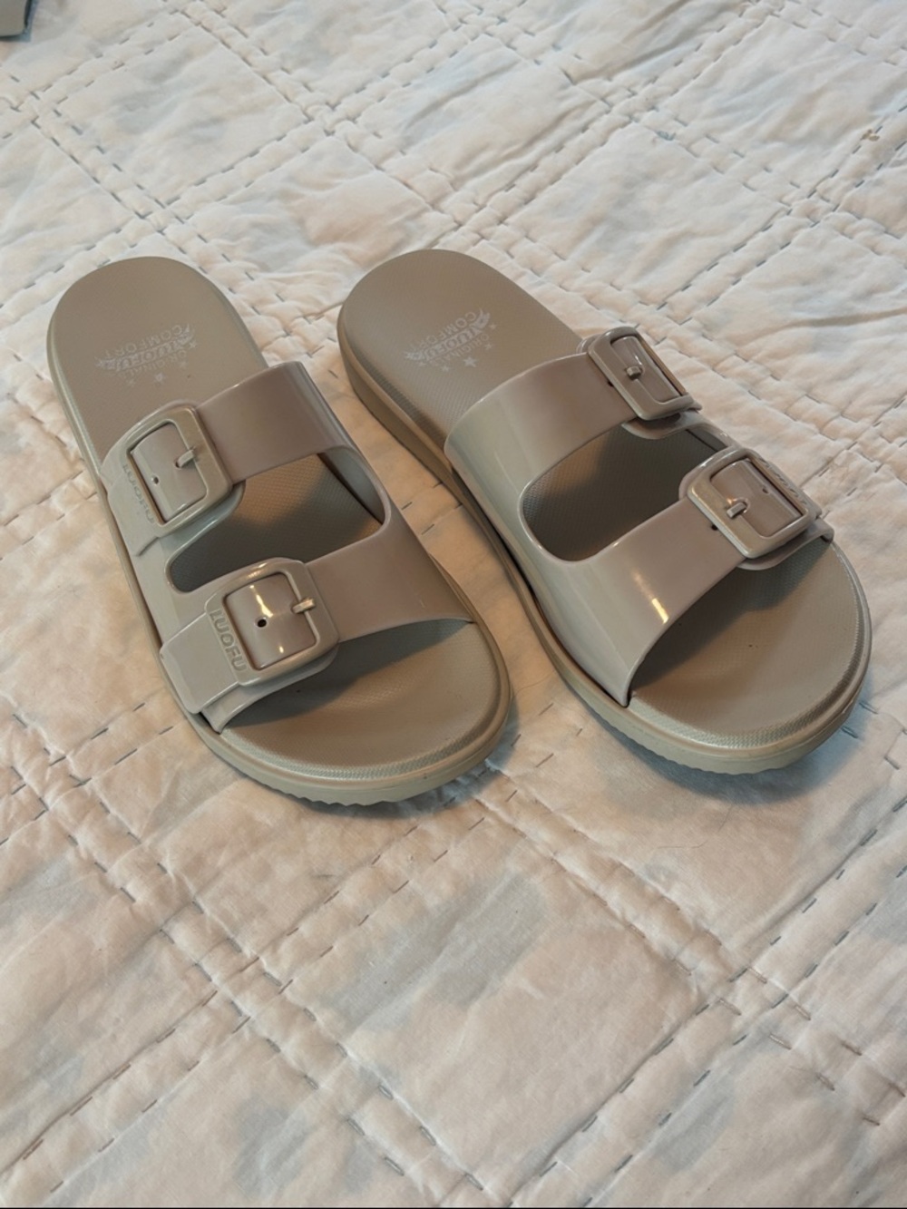 LUOFU comfort jelly slides sandals * sz 38 * US 7.5 *tan